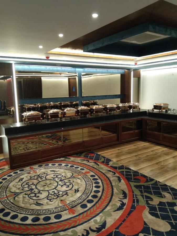 Hotel Smily Лудяна Екстериор снимка